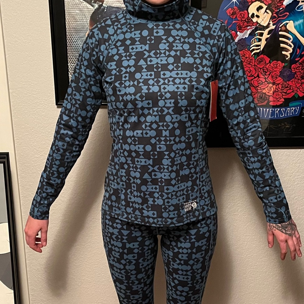 Womens Stretch Long Sleeve Hoody by Mountain Hardwear
